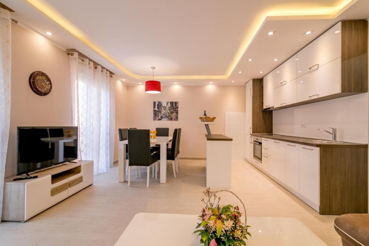 Apartmani Matej Kotor Exteriör bild