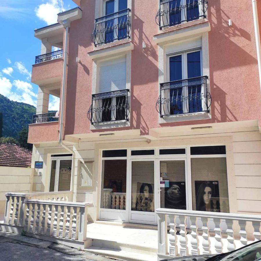 Apartmani Matej Kotor Exteriör bild