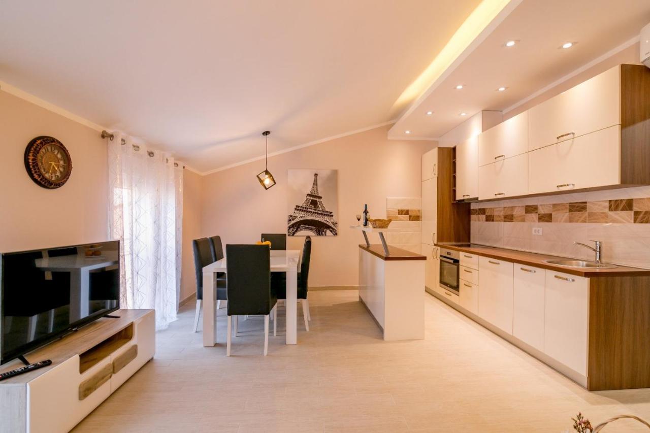 Apartmani Matej Kotor Exteriör bild