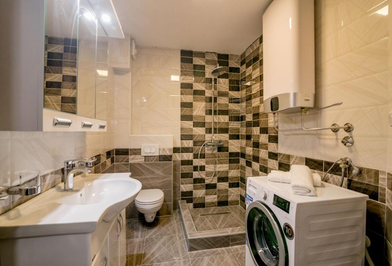 Apartmani Matej Kotor Exteriör bild