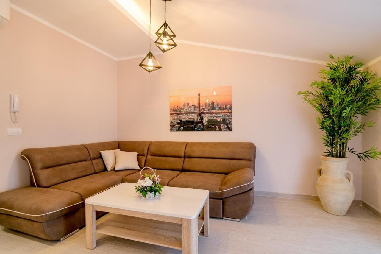 Apartmani Matej Kotor Exteriör bild