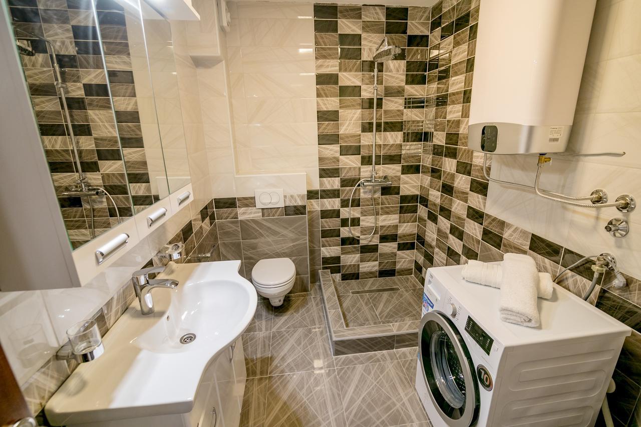 Apartmani Matej Kotor Exteriör bild