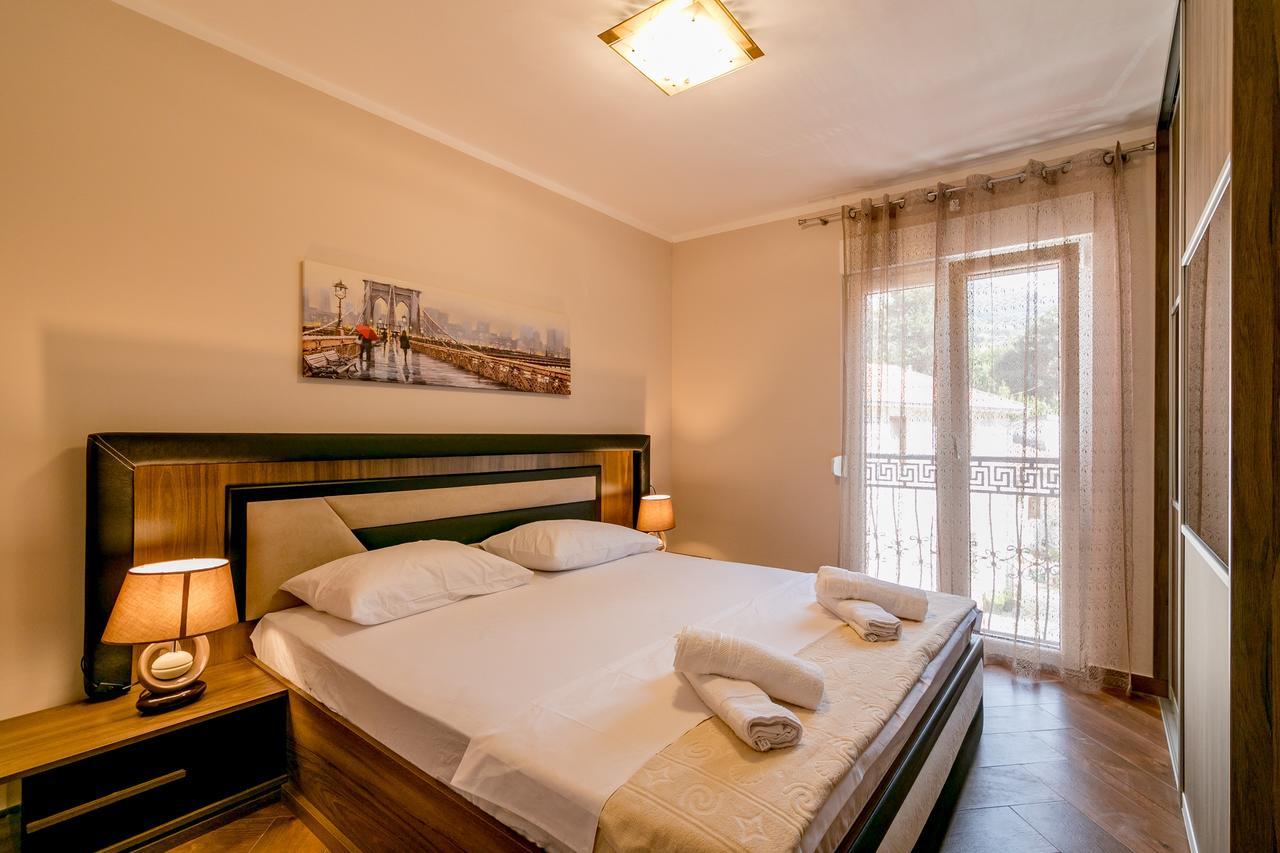 Apartmani Matej Kotor Exteriör bild